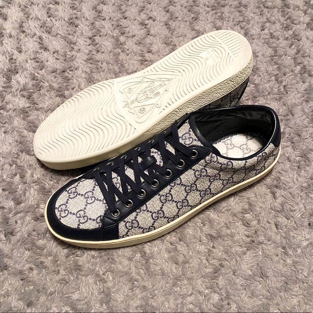 📦SOLD📦Men’s Gucci sneakers paid $465 size 10 - Picture 2 of 8